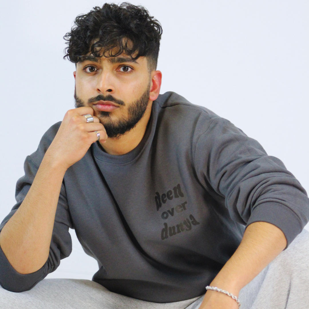 Hourglass Crewneck
