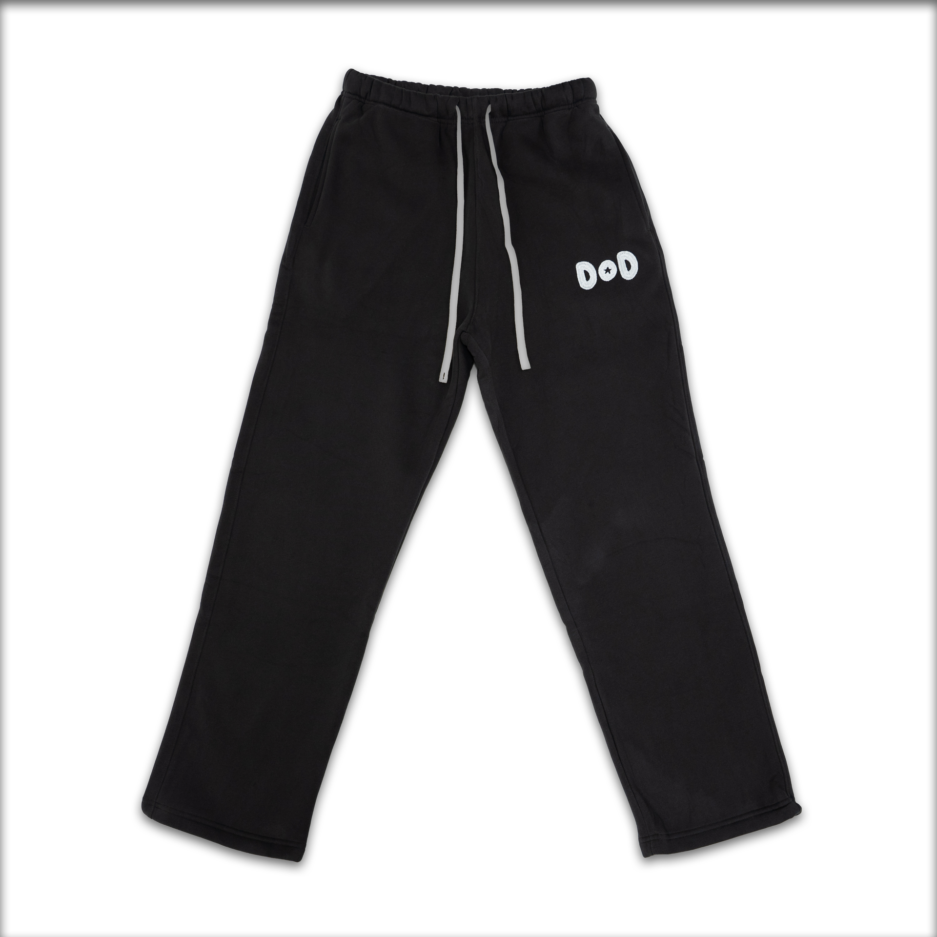 【MODERNIF】One Tuck Double Layer Bermuda Sweatpants 2_1d72d7af-ad60-4416-85dd-